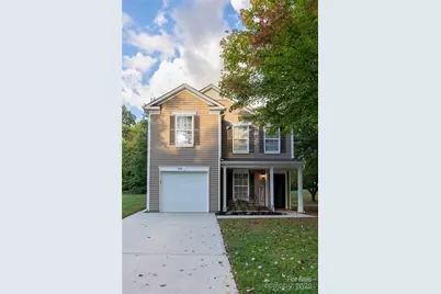 600 N Mulberry Street, Statesville, NC 28677 - Photo 1