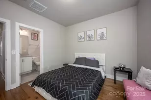 2135 Bryant Park Dr, Charlotte, NC 28208 - Photo 22