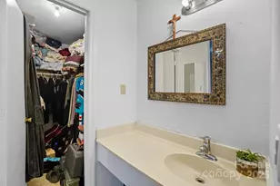 6103 Honeysuckle Ln, Charlotte, NC 28212 - Photo 20