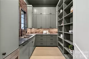 1209 Meadowood Ln, Charlotte, NC 28211 - Photo 18