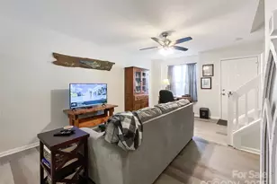 7841 Petrea Ln, Charlotte, NC 28227 - Photo 6