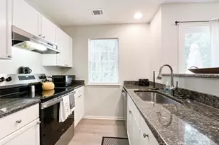 7841 Petrea Ln, Charlotte, NC 28227 - Photo 12