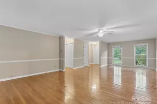 304 Melissa Way, Hendersonville, NC 28791 - Photo 16