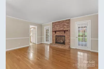 304 Melissa Way, Hendersonville, NC 28791 - Photo 14