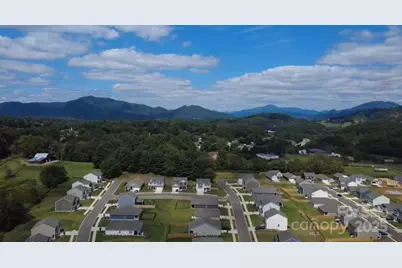 62 Ridgehaven Drive, Waynesville, NC 28786 - Photo 2