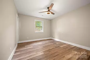 569 Lanning Rd, Hendersonville, NC 28792 - Photo 24