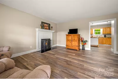 569 Lanning Road, Hendersonville, NC 28792 - Photo 6