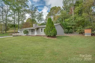 569 Lanning Rd, Hendersonville, NC 28792 - Photo 4