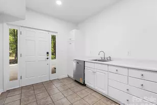 5619 Mountain Point Ln, Charlotte, NC 28216 - Photo 30