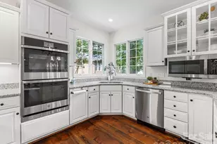 5619 Mountain Point Ln, Charlotte, NC 28216 - Photo 18