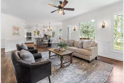 5619 Mountain Point Lane, Charlotte, NC 28216 - Photo 14