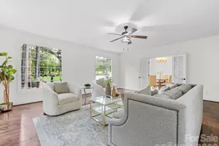 5619 Mountain Point Ln, Charlotte, NC 28216 - Photo 10