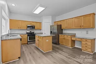 7819 Noland Woods Dr, Charlotte, NC 28277 - Photo 10