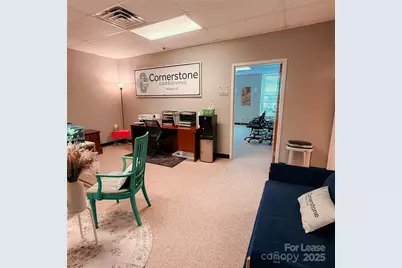 246 Union Square #301, Hickory, NC 28601 - Photo 2