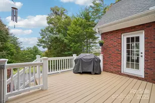 310 Sweetbriar Dr, Hendersonville, NC 28739 - Photo 36