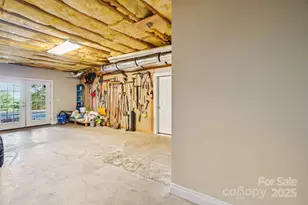 310 Sweetbriar Dr, Hendersonville, NC 28739 - Photo 30