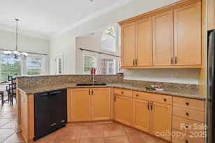 310 Sweetbriar Dr, Hendersonville, NC 28739 - Photo 14