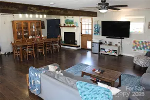 107 N Matthews St, Morganton, NC 28655 - Photo 6