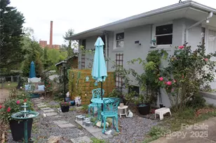 107 N Matthews St, Morganton, NC 28655 - Photo 4