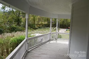 7 Noble Rd, Fairview, NC 28730 - Photo 16