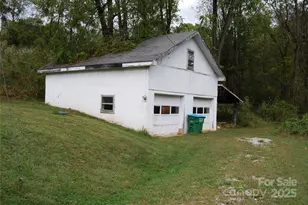 7 Noble Rd, Fairview, NC 28730 - Photo 14