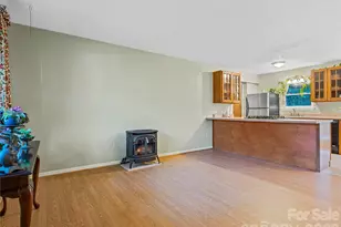 5 W Cove St, Weaverville, NC 28787 - Photo 8