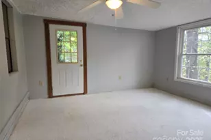 102 Serenity Ln, Clyde, NC 28721 - Photo 8