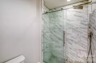 333 W Trade Street W, Charlotte, NC 28202 - Photo 10