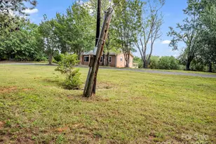 109 Avery Dr, Forest City, NC 28043 - Photo 12