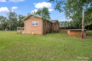 109 Avery Dr, Forest City, NC 28043 - Photo 8