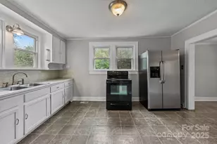 610 Watts St, Albemarle, NC 28001 - Photo 26