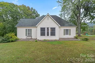 6921 Harmony Grove Rd, Nebo, NC 28761 - Photo 2