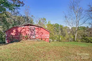 61 Frisbee Rd, Leicester, NC 28748 - Photo 2