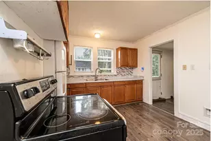 504 N Spring Ave, Newton, NC 28658 - Photo 22