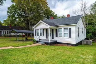 504 N Spring Ave, Newton, NC 28658 - Photo 2