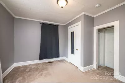 504 N Spring Avenue, Newton, NC 28658 - Photo 26