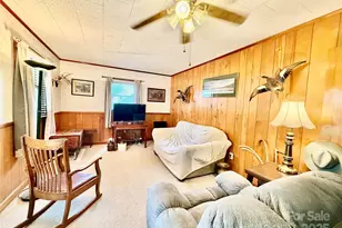 103 Magnolia Ave, Great Falls, SC 29055 - Photo 2