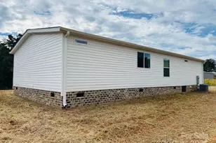 501 Eagle Mills Rd, Hamptonville, NC 27020 - Photo 4