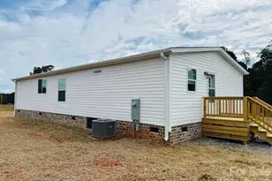 501 Eagle Mills Rd, Hamptonville, NC 27020 - Photo 4