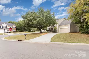 11314 Bumpious Ct, Charlotte, NC 28273 - Photo 2