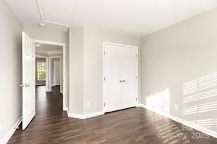 10119 Fieldstone Ct, Charlotte, NC 28269 - Photo 8