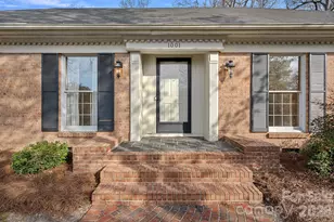 1001 Thistle Ct, Charlotte, NC 28211 - Photo 2
