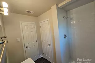 3121 Revolution Pk Dr, Charlotte, NC 28217 - Photo 14