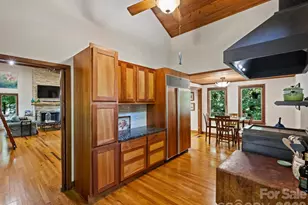 5624 Glenkirk Rd, Charlotte, NC 28210 - Photo 20