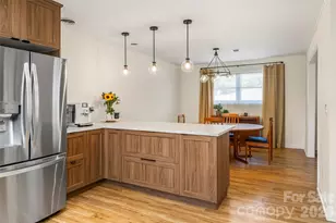 1300 Hankins Rd, Marion, NC 28752 - Photo 14