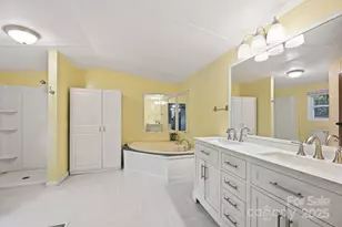 4805 Mountain View Ln, Maiden, NC 28650 - Photo 12