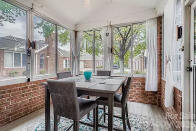 8406 Highland Glen Drive, Charlotte, NC 28269 - Photo 18