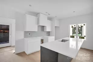 2709 Ruby St, Charlotte, NC 28208 - Photo 6