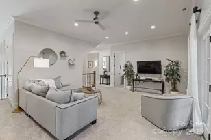 924 Jefferson Dr, Charlotte, NC 28270 - Photo 32