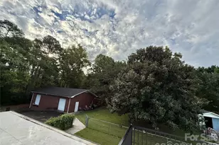 2534 44th Ave NE, Hickory, NC 28601 - Photo 10